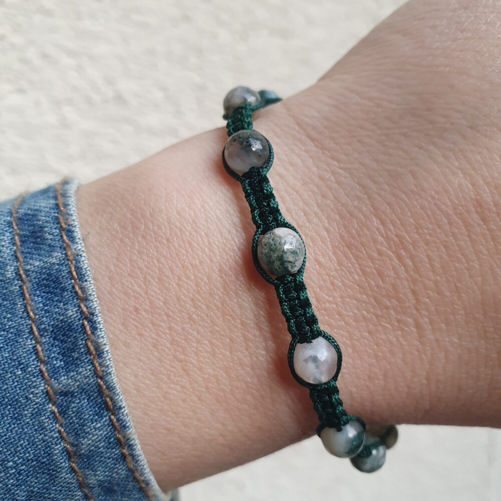 Bransoletka makramowa <BR> z agatu mszystego